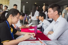 你与好工作之间,只隔了一场岭南校园招聘会的距离